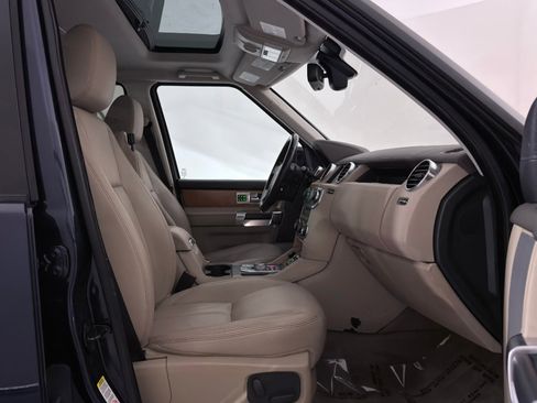 Used 2014 Land Rover LR4 HSE LUX image 25