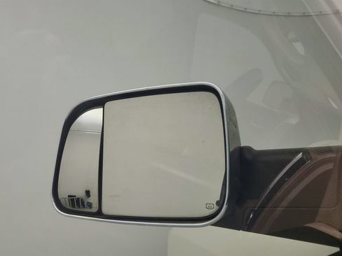 Used 2016 RAM 1500 Laramie w/ Convenience Group RWD image 15