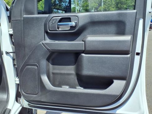 Used 2023 Chevrolet Silverado 2500 Custom AWD/4WD image 13