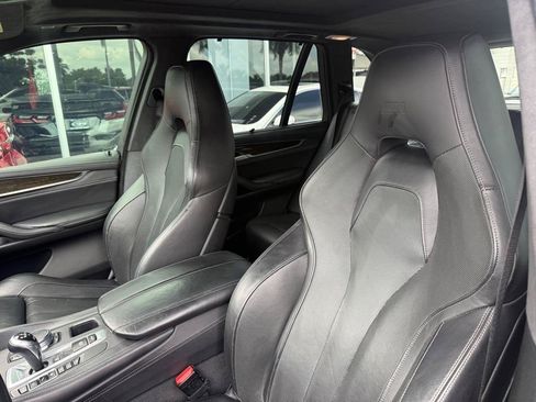 Used 2018 BMW X5 M AWD/4WD image 12