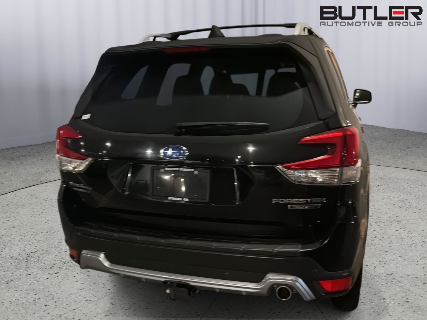Used 2023 Subaru Forester Touring AWD/4WD image 8