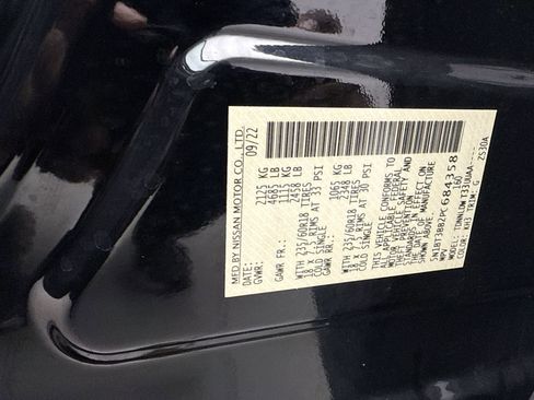 Used 2023 Nissan Rogue SV w/ SV Premium Package image 22