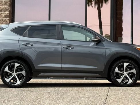 Used 2016 Hyundai Tucson Sport FWD image 15