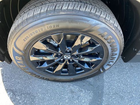 Used 2025 MAZDA CX-50 AWD 2.5 S w/ Premium Package image 32