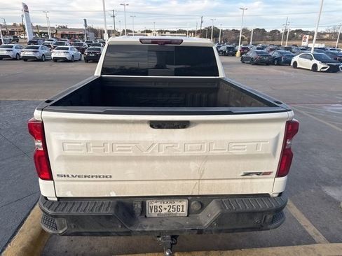Used 2022 Chevrolet Silverado 1500 ZR2 image 7
