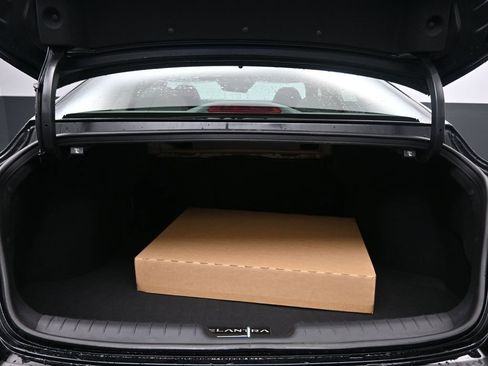 New 2026 Hyundai Elantra SEL Sport Premium FWD image 30