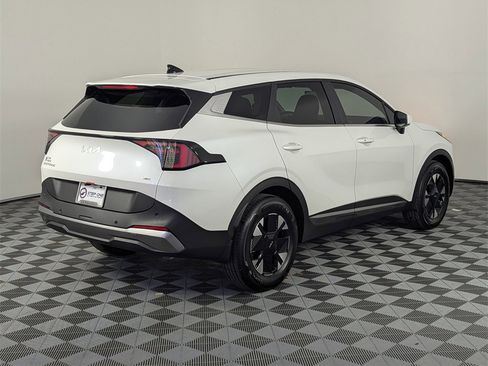 New 2026 Kia Sportage LX image 8