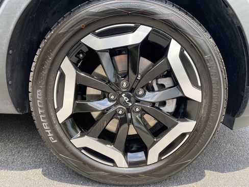 Used 2023 Kia Telluride S AWD/4WD image 13