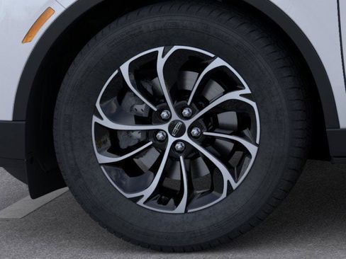 New 2026 Lincoln Nautilus Premier w/ Equipment Group 102A image 19