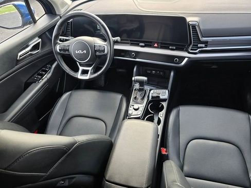 Used 2025 Kia Sportage EX FWD image 15