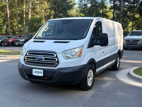 Used 2016 Ford Transit 150 130 Low Roof w/ Exterior Upgrade Package RWD image 3
