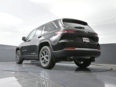 New 2025 Jeep Grand Cherokee Limited w/ Trailer Tow Package image 48