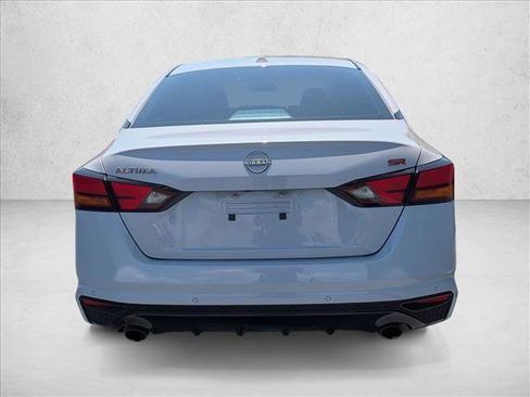 Used 2024 Nissan Altima 2.5 SR FWD image 5