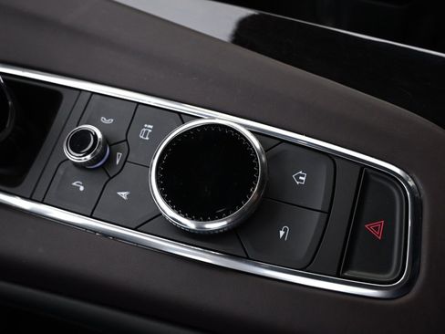 Certified 2024 Cadillac Escalade Sport Platinum w/ LPO, ONYX Package image 35