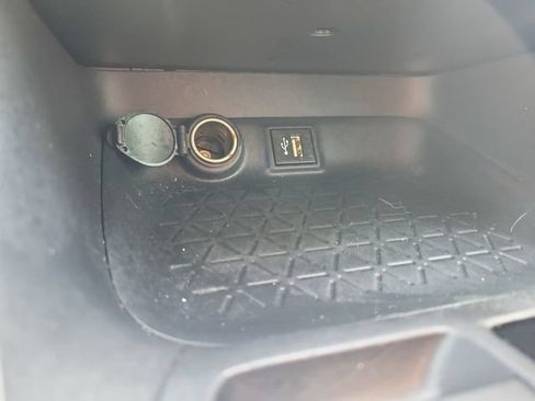 Used 2023 Toyota RAV4 XLE w/ Convenience Package FWD image 33