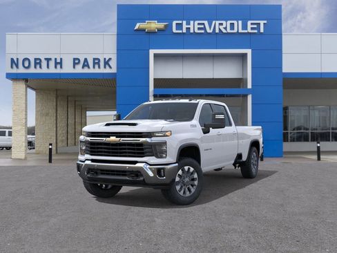 New 2026 Chevrolet Silverado 3500 LT w/ True North Edition image 8