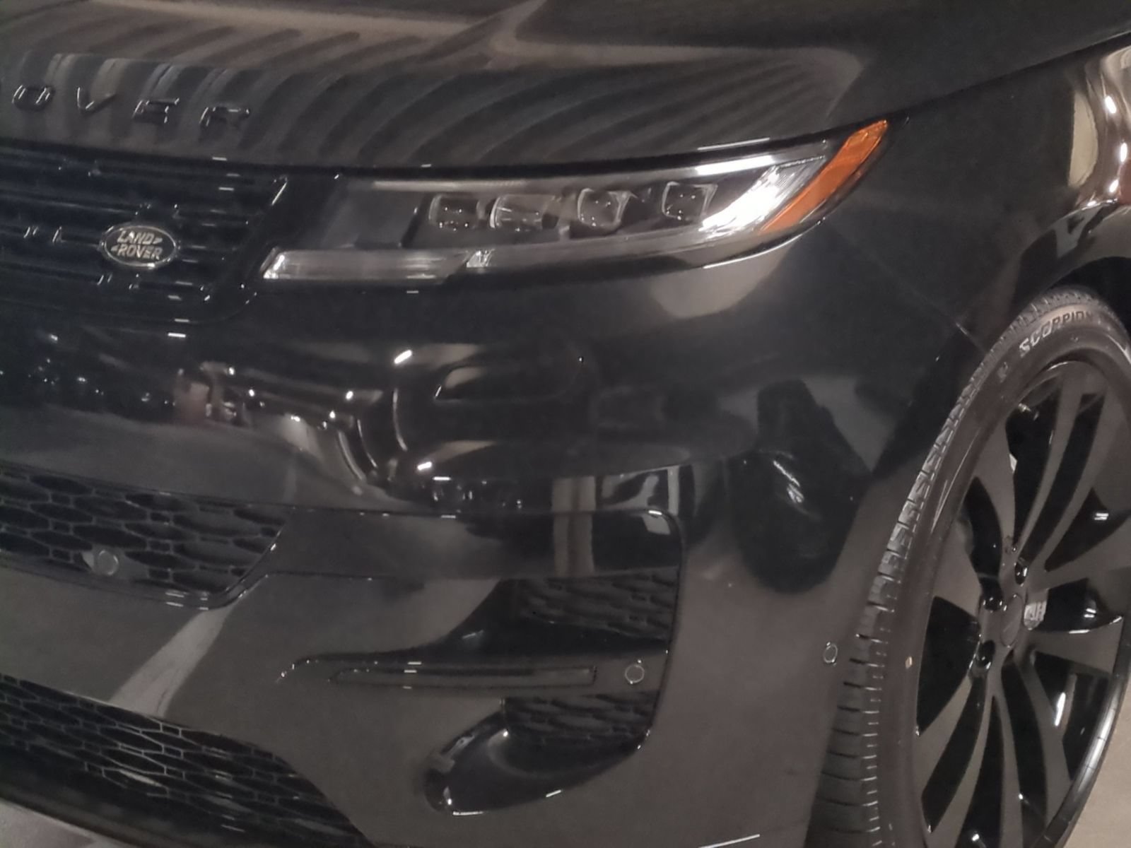 New 2027 Land Rover Range Rover Sport Dynamic SE AWD/4WD image 10