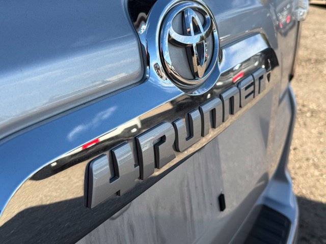 Used 2022 Toyota 4Runner Limited AWD/4WD image 17