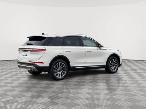 Used 2023 Lincoln Corsair Reserve w/ Equipment Group 201A image 8