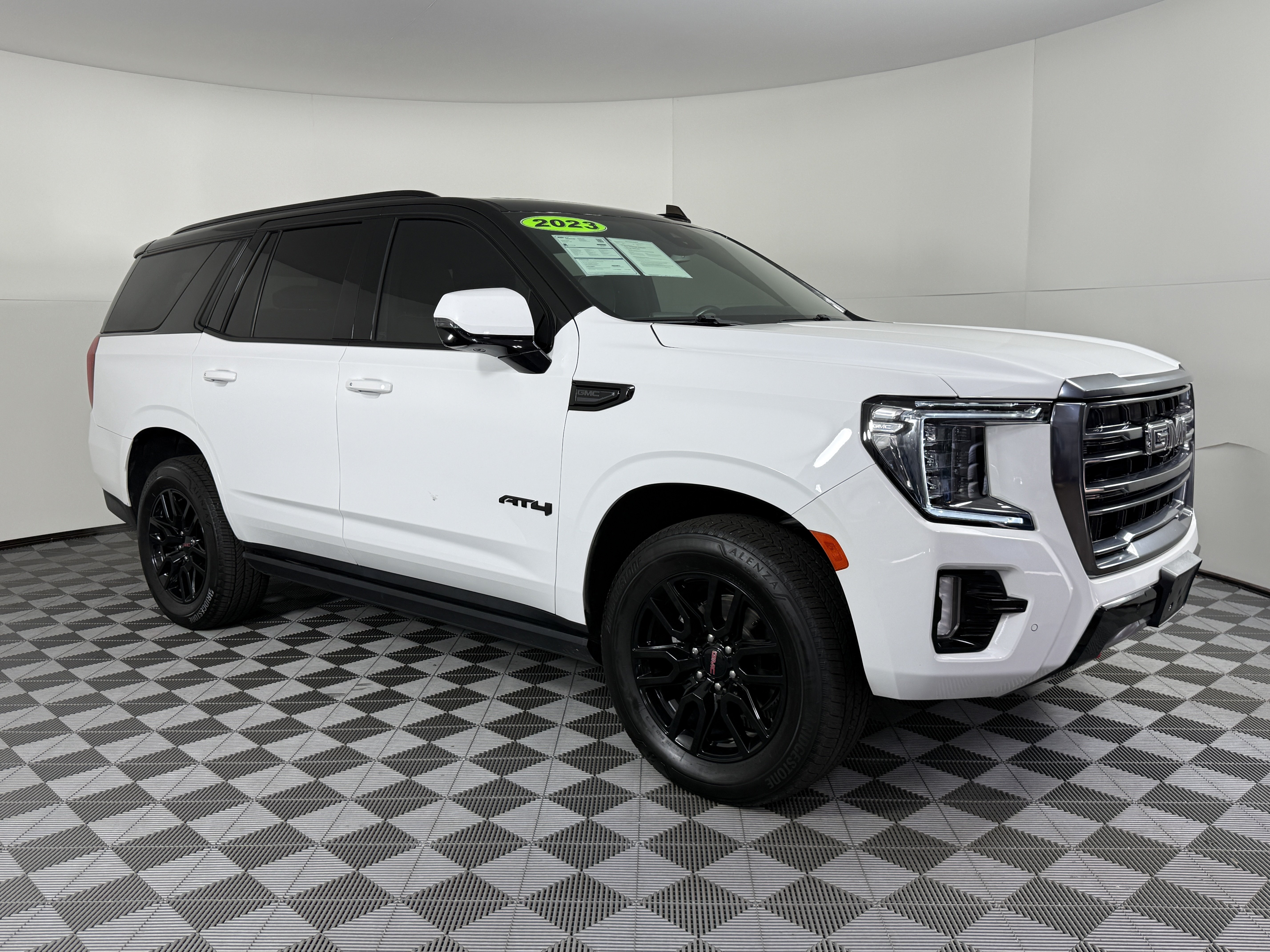 Used 2023 GMC Yukon AT4 w/ AT4 Premium Package AWD/4WD image 1