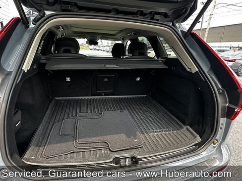 Used 2023 Volvo XC60 B5 Plus AWD/4WD image 15