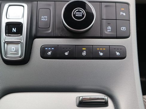 Used 2025 Hyundai Palisade Limited image 19