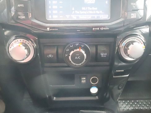 Used 2019 Toyota 4Runner TRD Off-Road Premium AWD/4WD image 40