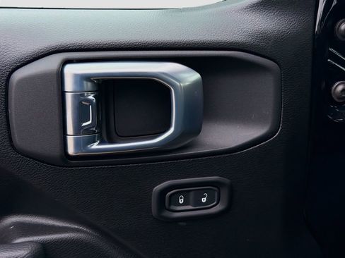 New 2026 Jeep Gladiator Sport image 21