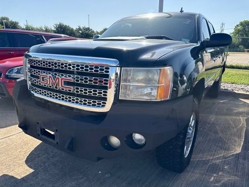 Used 2011 GMC Sierra 2500 Denali w/ Suspension Package, Off-Road AWD/4WD image 1