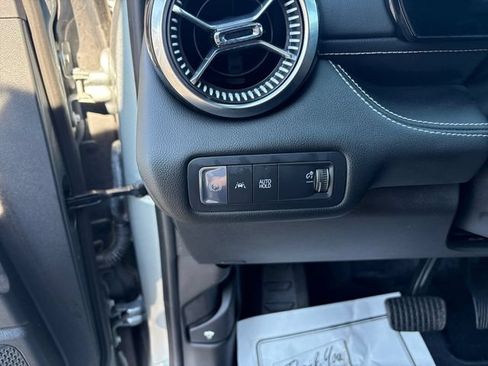 Used 2024 Chevrolet Blazer EV LT AWD/4WD image 20