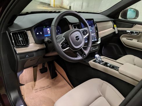 New 2026 Volvo XC90 B5 Plus image 8