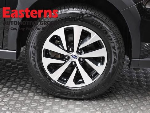 Used 2023 Subaru Outback Premium AWD/4WD image 31