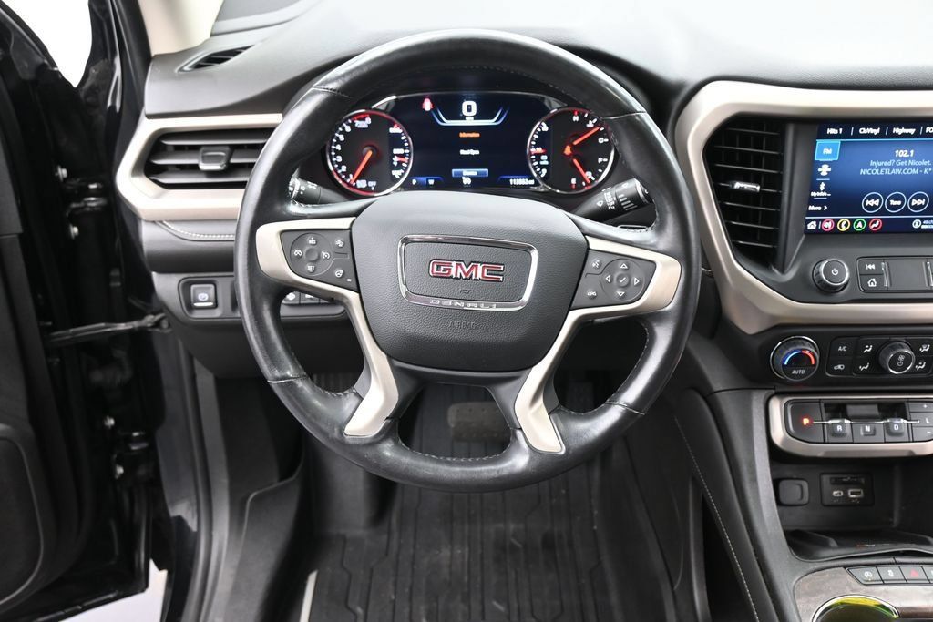 Used 2022 GMC Acadia Denali w/ Denali Ultimate Package AWD/4WD image 25