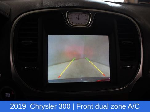 Used 2019 Chrysler 300 C w/ Harman/Kardon Audio Group RWD image 17