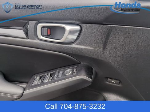 Used 2023 Honda Civic Touring image 26