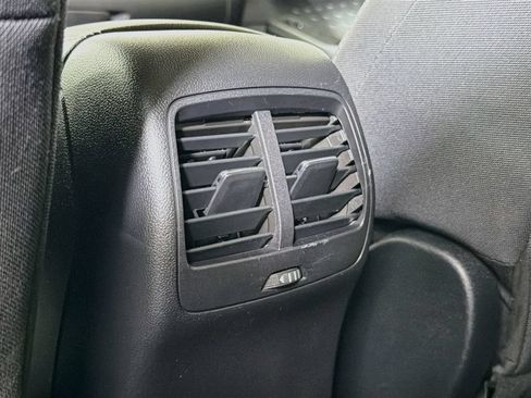 Used 2020 Ford Escape SE FWD image 27