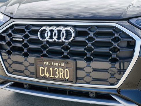 Used 2023 Audi Q5 2.0T Premium w/ Convenience Package image 8