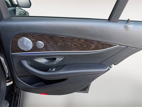 Used 2017 Mercedes-Benz E 300 E 300 image 29