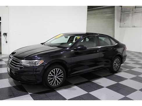 Used 2021 Volkswagen Jetta S image 7