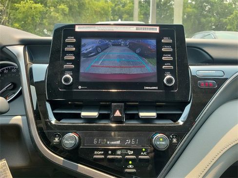 Used 2024 Toyota Camry LE image 21