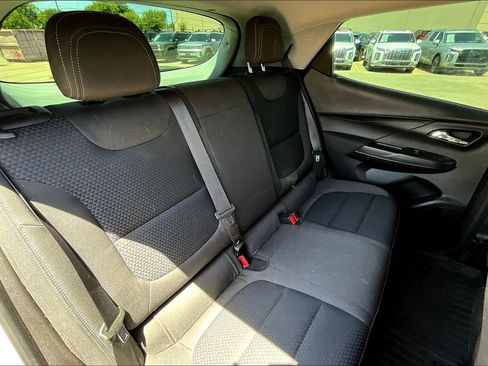 Used 2023 Chevrolet Bolt LT image 33
