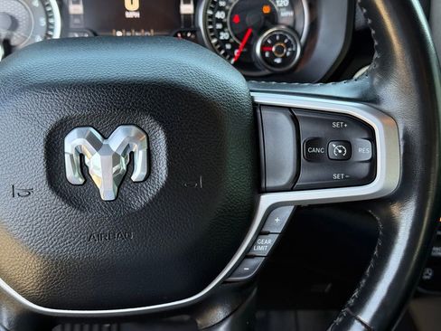 Used 2022 RAM 1500 Big Horn AWD/4WD image 16