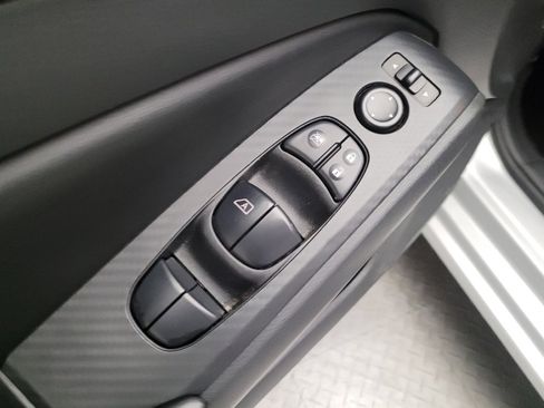 Used 2024 Nissan Altima 2.5 SV FWD image 27