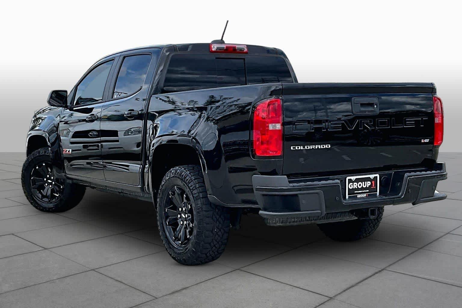 Used 2021 Chevrolet Colorado Z71 w/ Z71 Midnight Edition RWD image 12