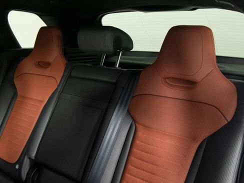 Used 2024 Land Rover Range Rover Sport image 32