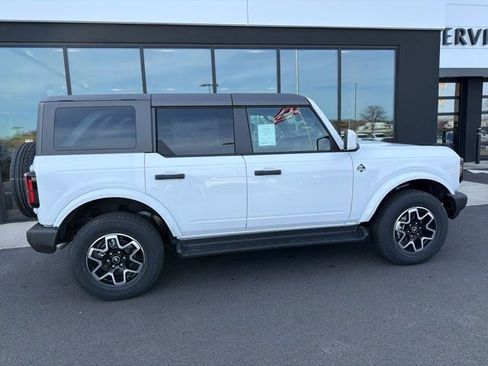 New 2026 Ford Bronco Outer Banks AWD/4WD image 2