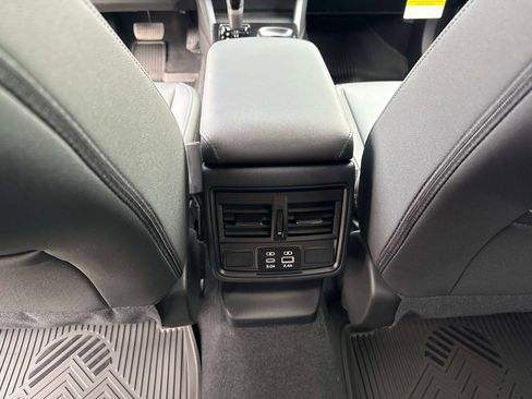 New 2026 Subaru Outback Premium w/ Premium/Limited Package 2 AWD/4WD image 17