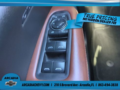 Certified 2020 Cadillac XT5 Sportv w/ LPO, Floor Liner Package AWD/4WD image 24