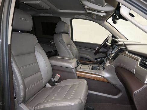 Used 2019 GMC Yukon XL Denali w/ Denali Ultimate Package RWD image 16