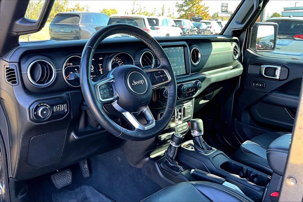 Used 2019 Jeep Wrangler Unlimited Sahara AWD/4WD image 5